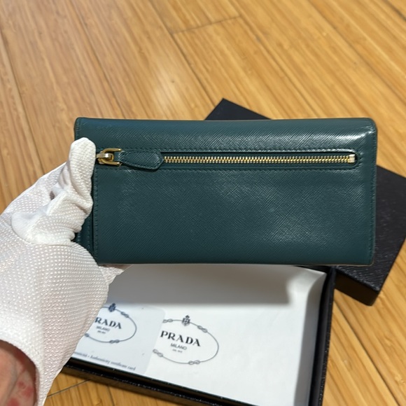 Prada Ottanio Saffiano Metal Wallet - Picture 4 of 9